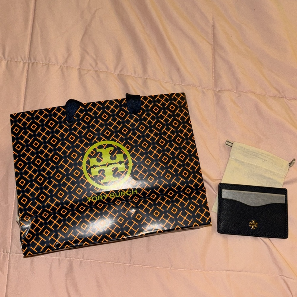 Tory Burch Wallet. New with tags!!!
